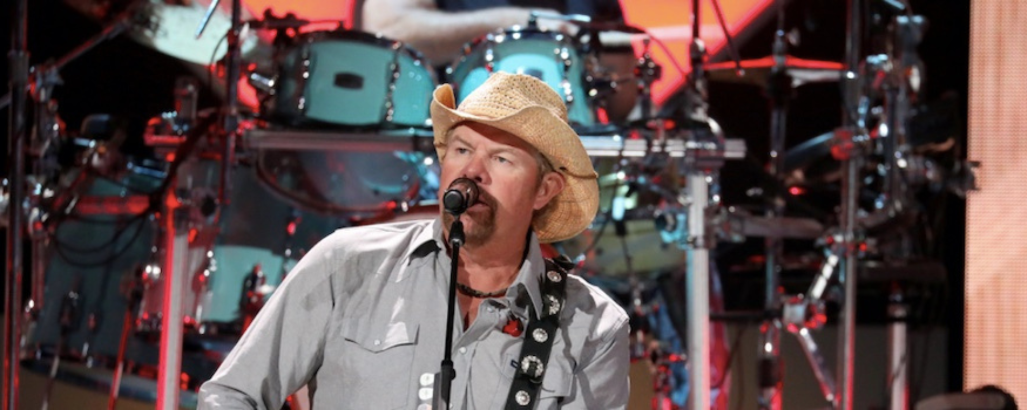 Toby Keith Gives the Fans What They Want, Releases “Don’t Let the Old Man In” to Country Radio