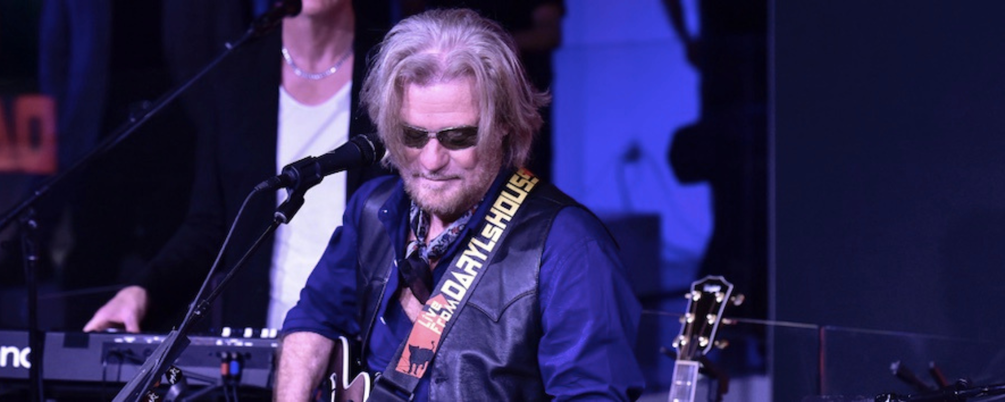 Daryl Hall Launches a New Season of ‘Live from Daryl’s House’ This Week with Guest Glen Tilbrook of Squeeze
