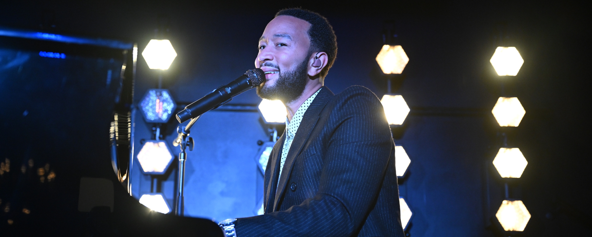 ‘The Voice’ Star John Legend Gives Soulful ‘Christmas at Graceland’ Performance