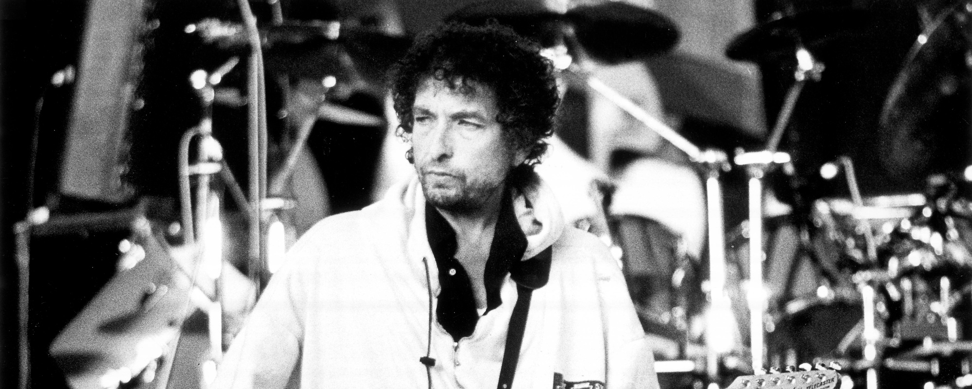 The Poetic Meaning Behind “A Hard Rain’s A-Gonna Fall” by Bob Dylan