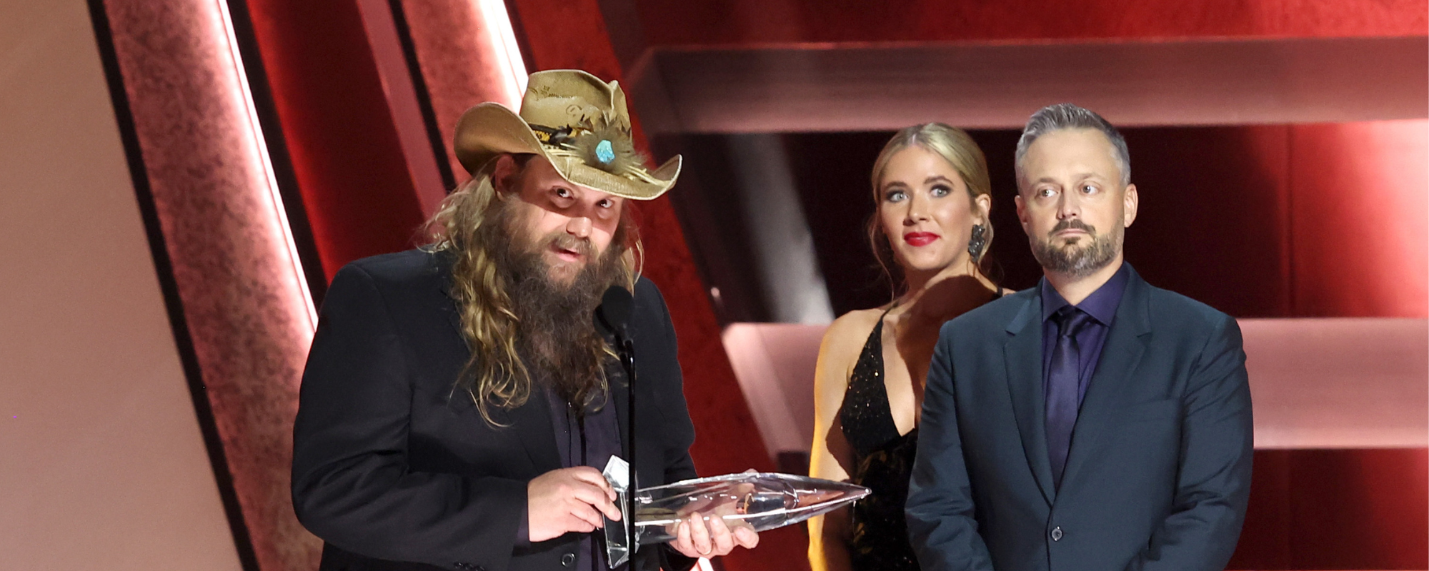 Chris Stapleton Wins Male Vocalist of the Year at the 2023 CMA Awards