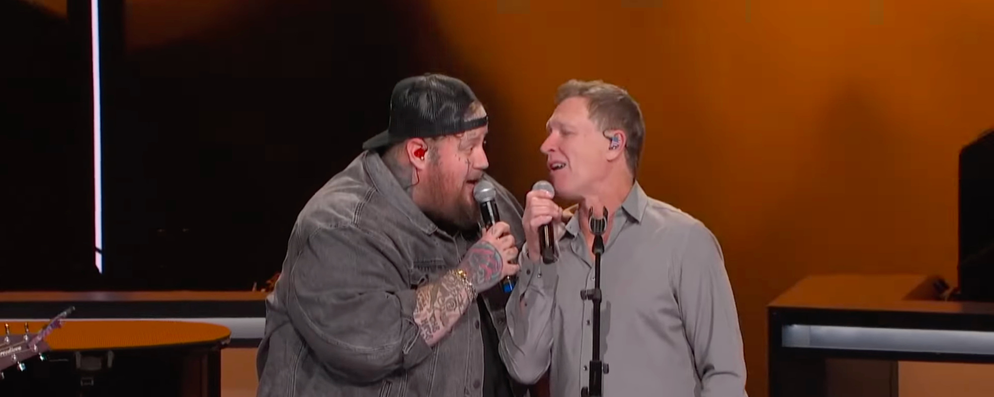 Watch: Craig Morgan and Jelly Roll Help Kelly Clarkson Celebrate Veterans Day with a Touching Rendition of “Almost Home”