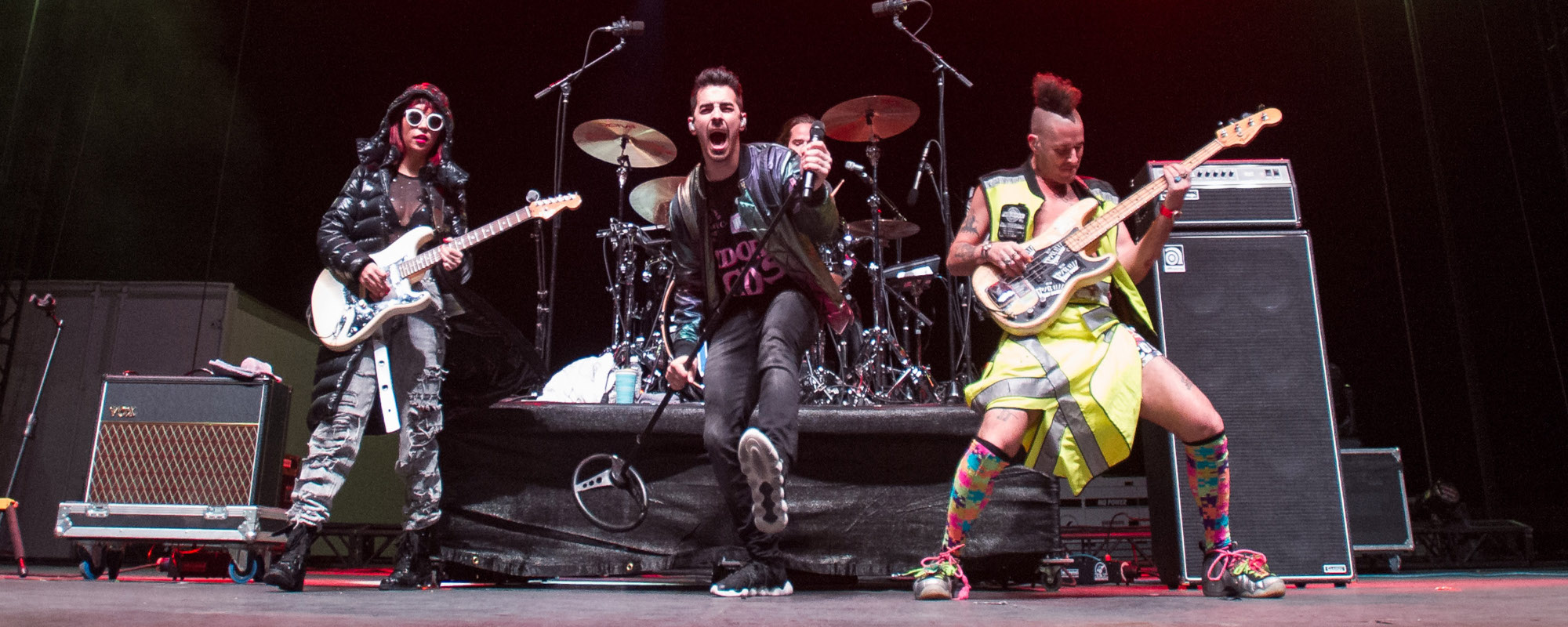 The Misunderstood Meaning Behind “Cake by the Ocean” by DNCE