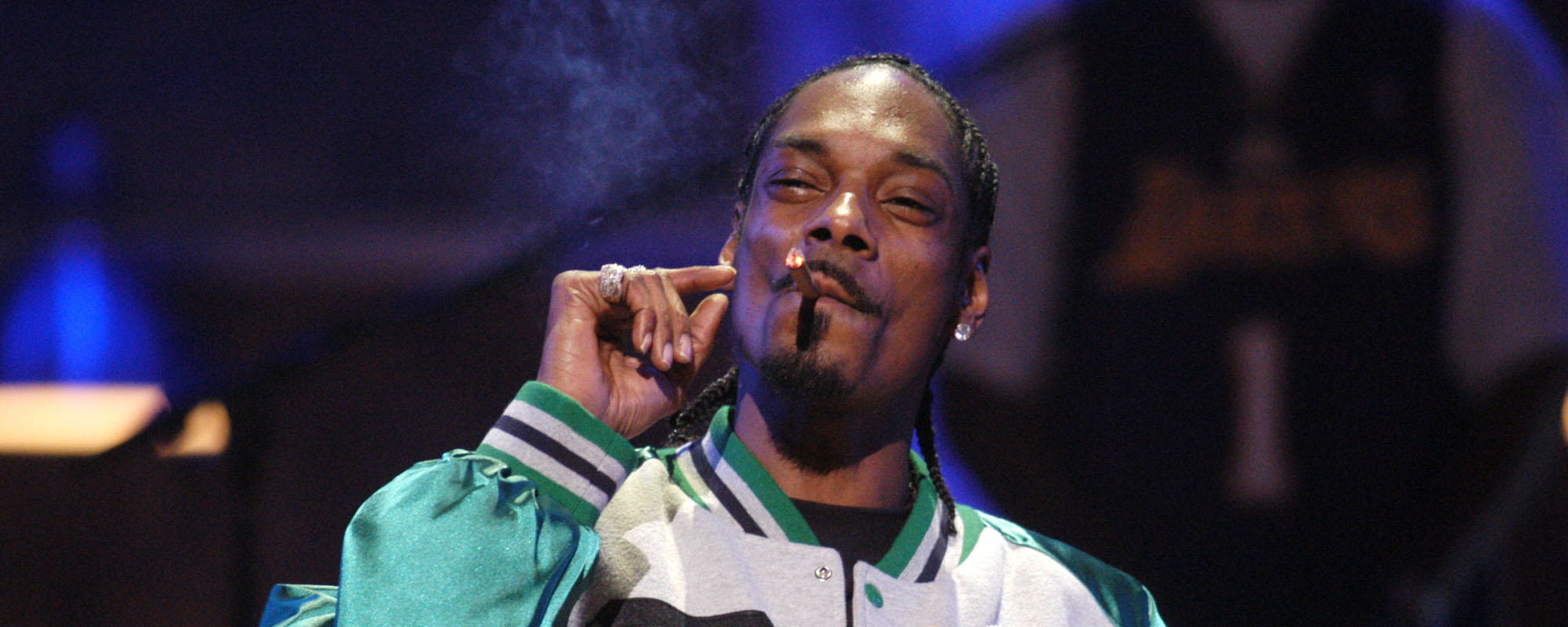 No Toke: Snoop Dogg Shockingly Declares He’s “Giving Up Smoke”