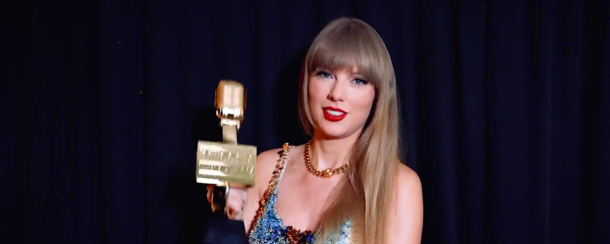 Taylor Swift Wins Big at Billboard Music Awards, Taking Home 10 Trophies
