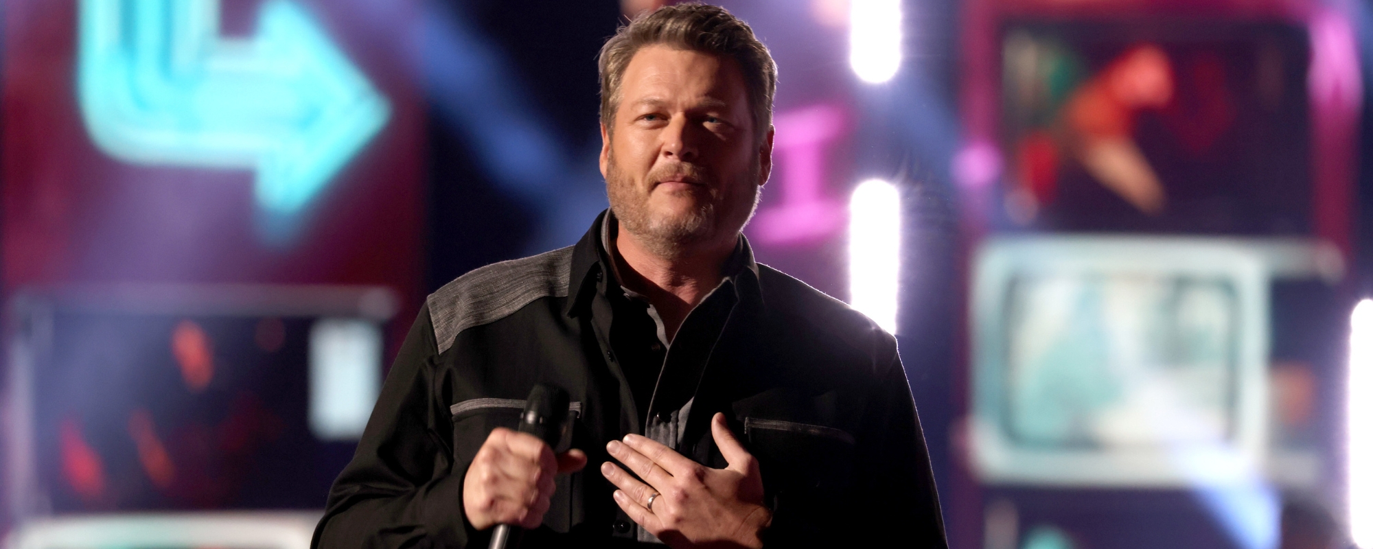Blake Shelton Takes Strong Stance on Putting Up Christmas Decorations Before Thanksgiving