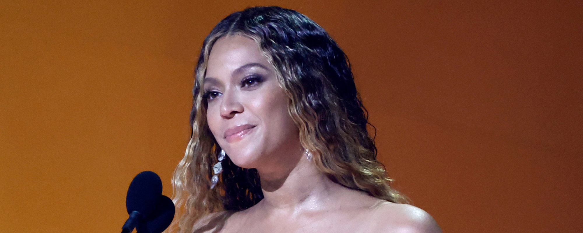 Beyoncé's Renaissance Tour Set Is a Dazzling-Disco Afro-Futuristic, Queer  Fantasy