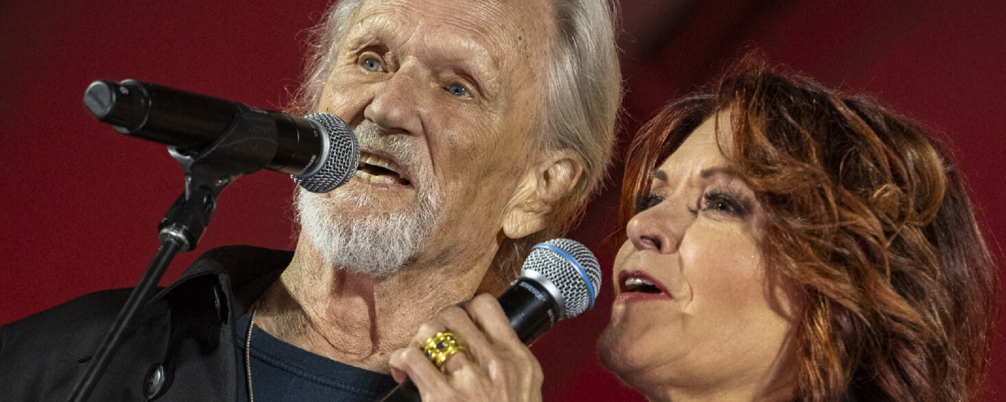 Emotions Flow as Kris Kristofferson Joins Rosanne Cash for Iconic Willie Nelson Birthday Performance