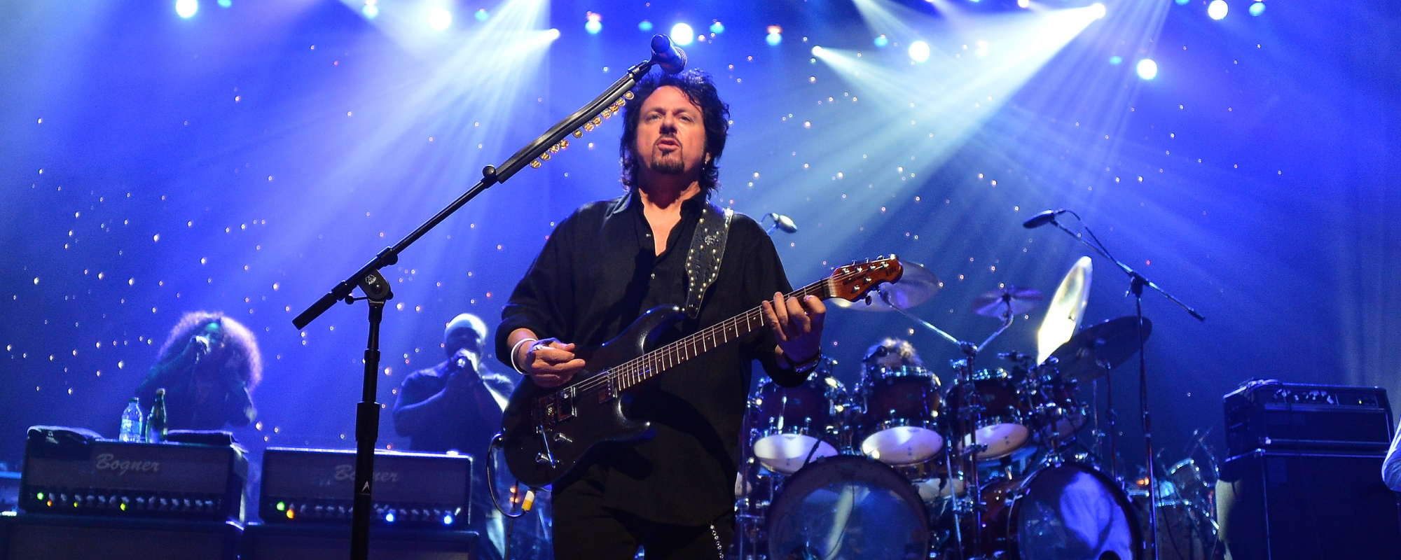 6 Hit Songs You Didn’t Know Toto’s Steve Lukather Ripped Solos On