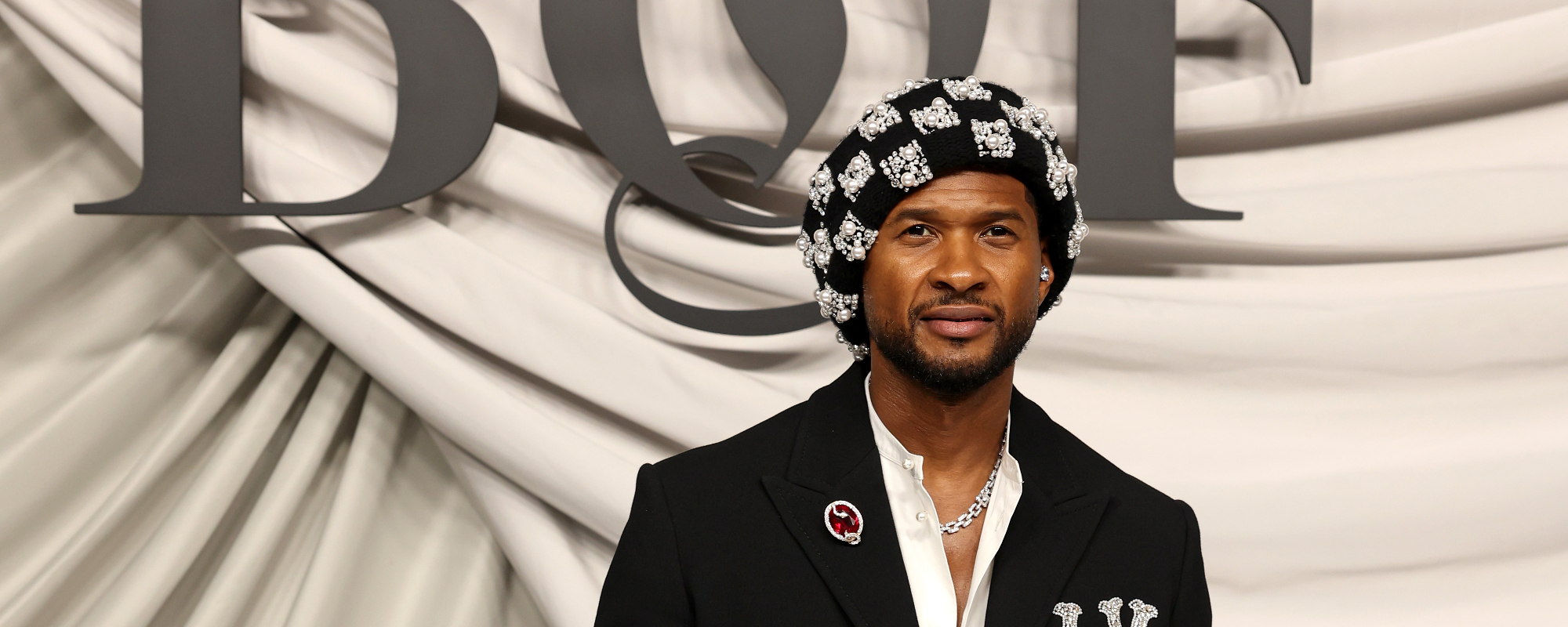 “Real Recognize Real”: Usher Thanks Rihanna for Super Bowl Halftime Show Support
