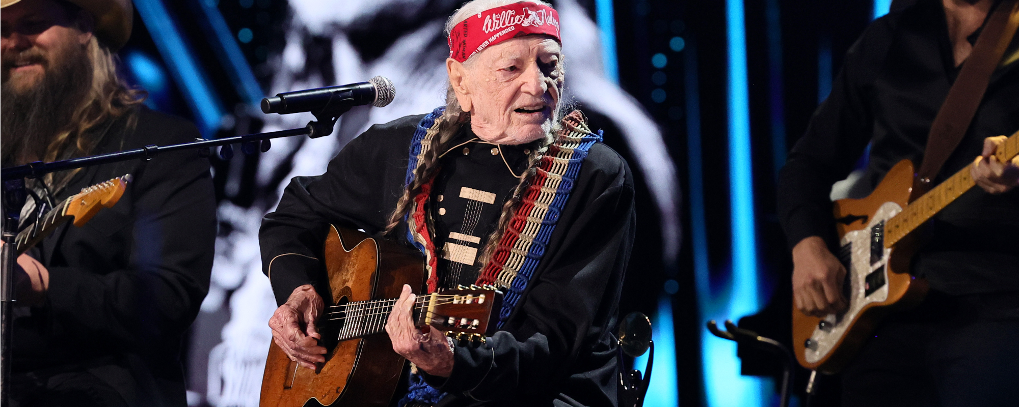 Keith Richards’ Unbelievable Performance With Willie Nelson Is Blowing Fans’ Minds: “Doesn’t Get Any Better”