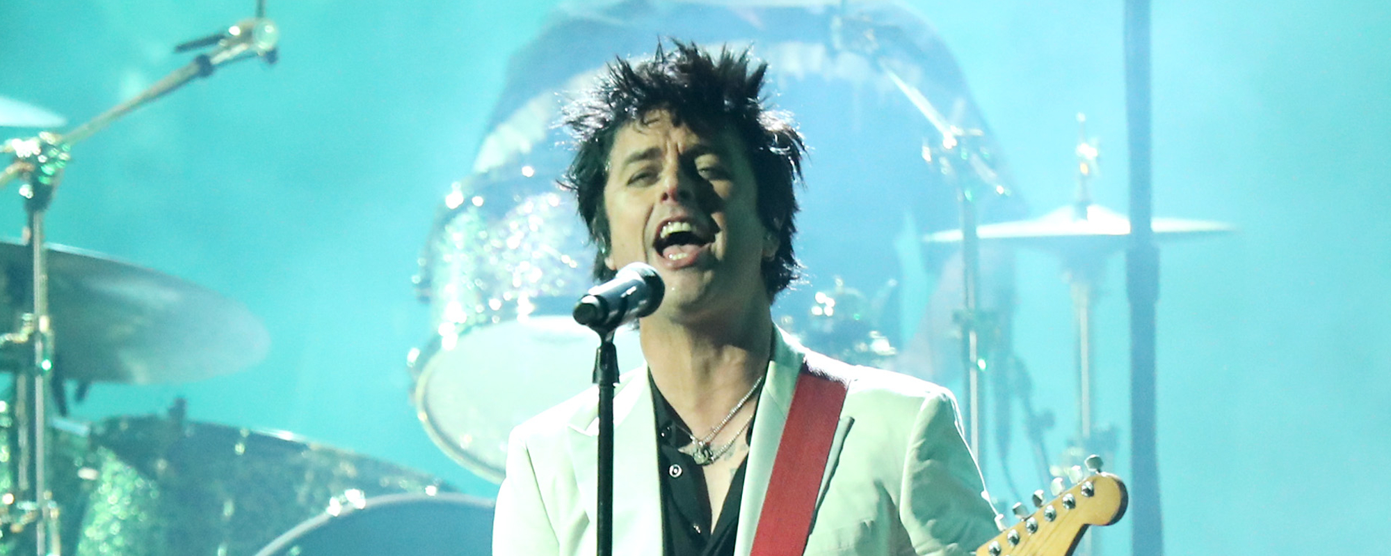 Green Day’s Billie Joe Armstrong Gets Honest About His Battle With Alcohol and How Stage Fright Played a Factor