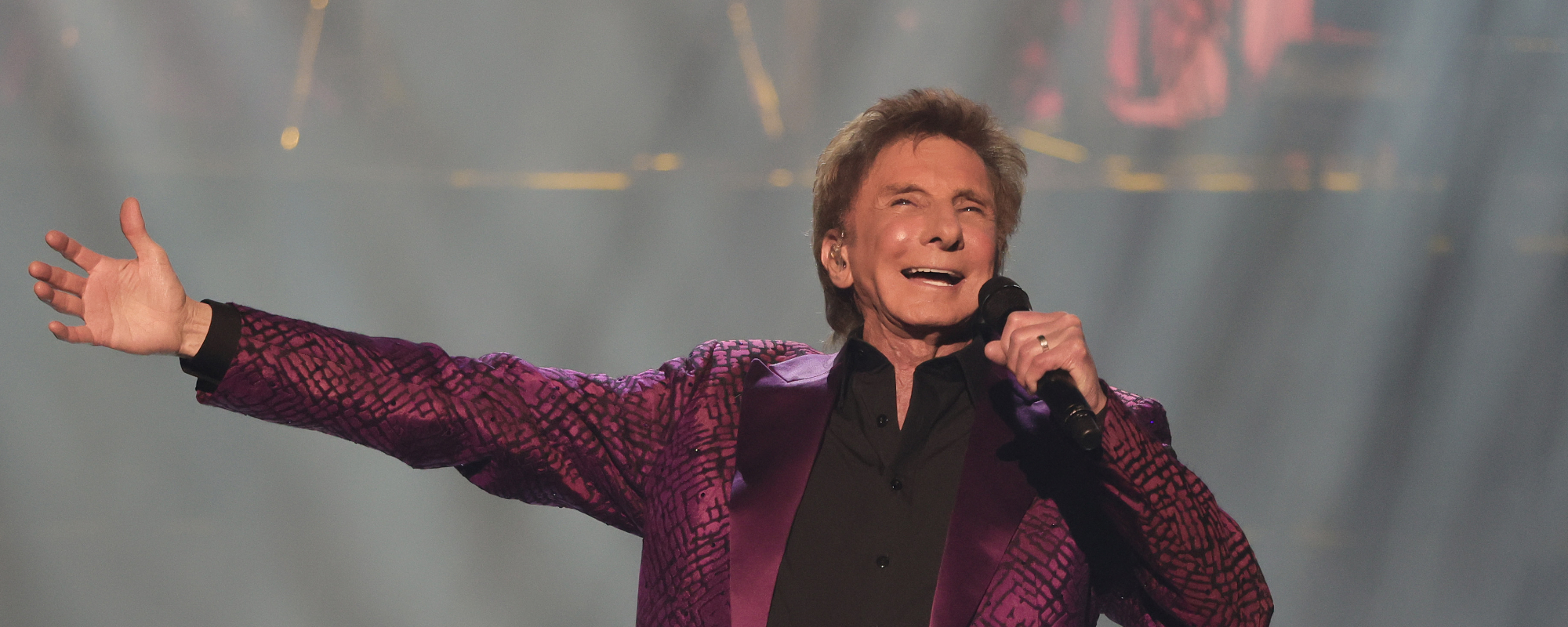 Barry Manilow Discloses Difficulty of Navigating Sexuality Amid Fame: “I Didn’t Want My Career to Go Away”
