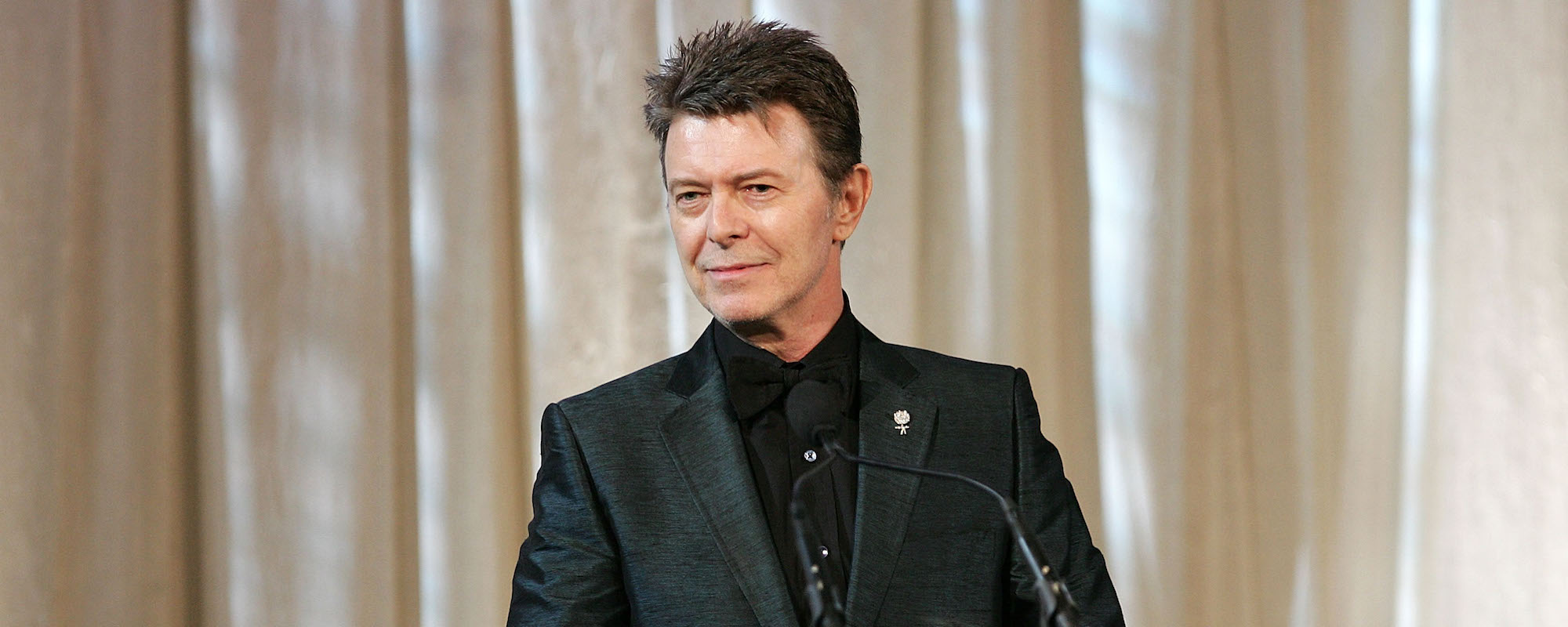 4 Mega Hit Songs You Didn’t Know David Bowie Wrote Solo