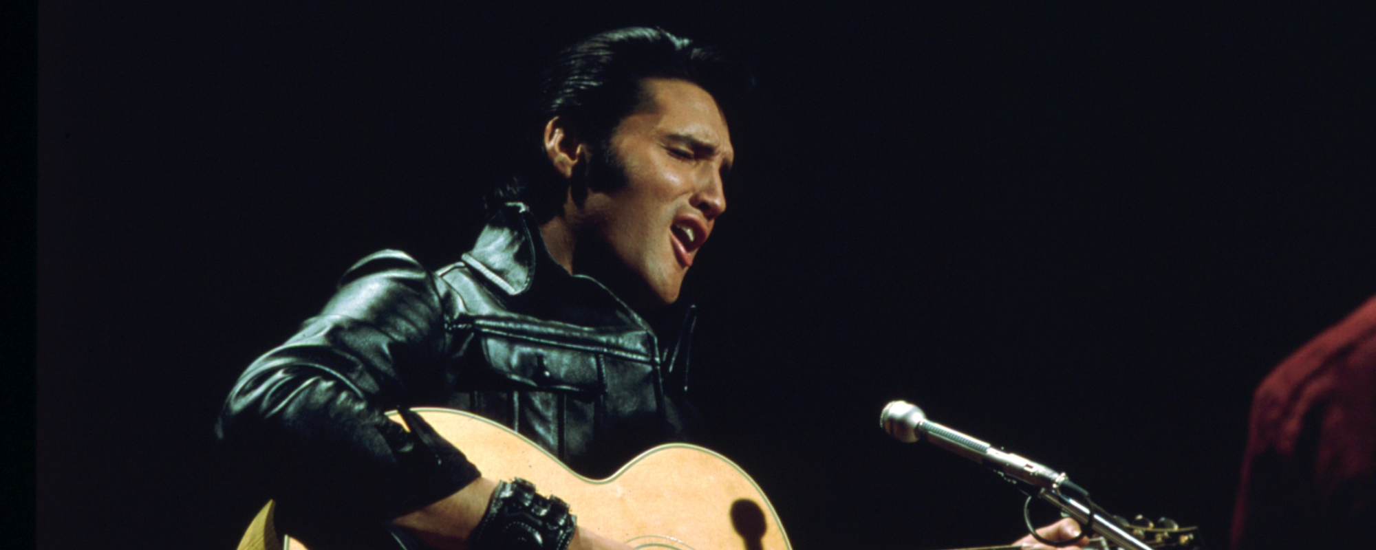 Behind the Meaning of the Song that Reinvented Elvis Presley’s Career, “If I Can Dream”