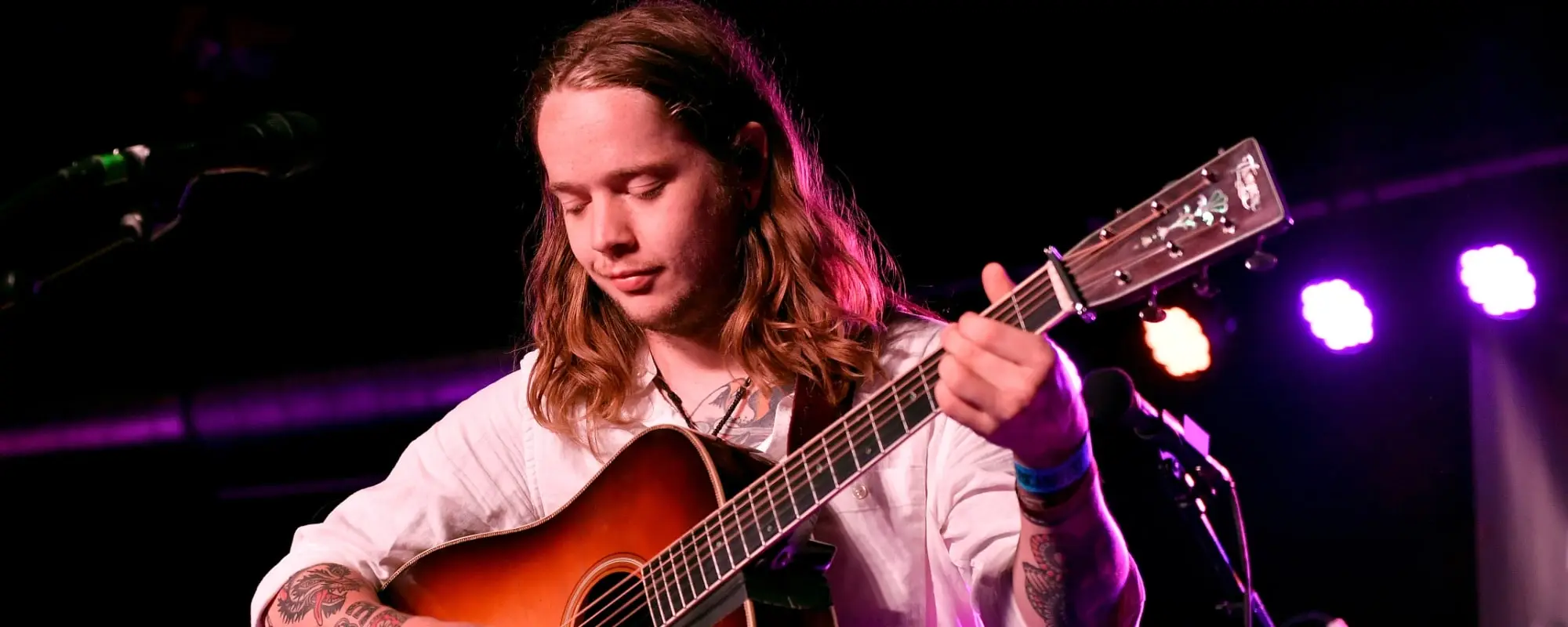 Watch Billy Strings Debut Three Songs During His New Year’s Eve Show in New Orleans
