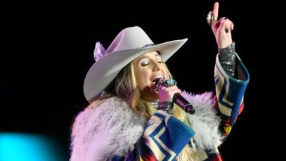 Lainey Wilson is up for two trophies at the People's Choice Awards