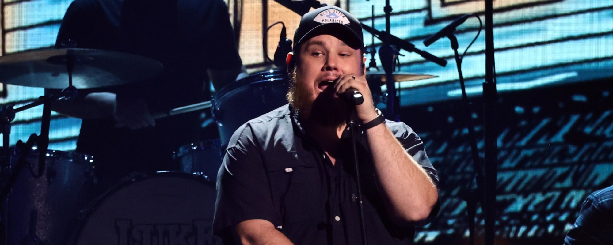 Look: Luke Combs Reveals He’s Back in the Studio After Sharing Unreleased Songs on Social Media