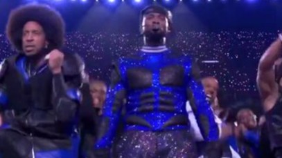 Usher performs Yeah! at Super Bowl 2024 With Ludacris and Lil Jon