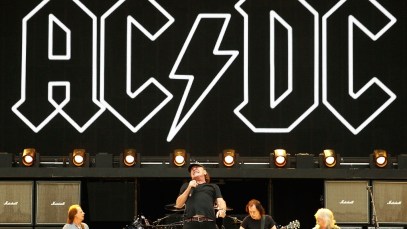 Former AC/DC Dave Evans preparing to release new music.