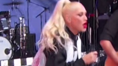 Gwen Stefani and Blake Shelton perform Super Bowl 2024 tailgate