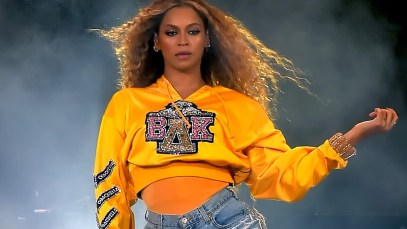 Beyoncé's Father Discusses Singer's Country Inspiration as "Texas 'Hold Em" Tops Charts