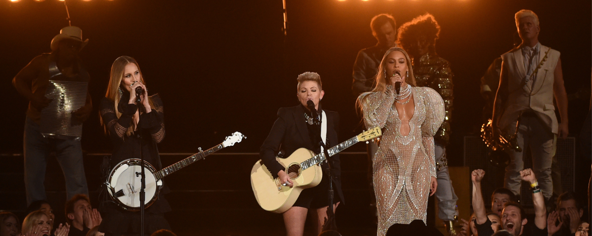 Remember When: Beyoncé Made Her Country Debut with The Chicks at the CMAs