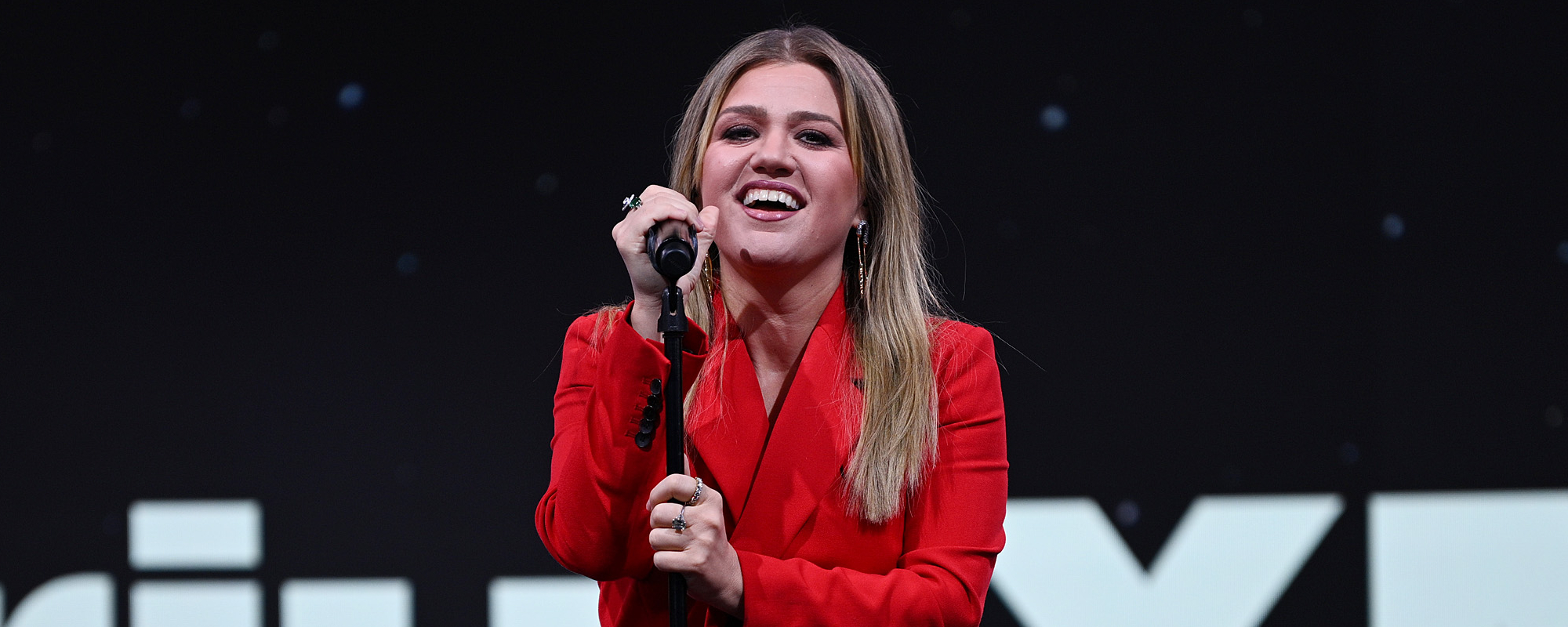 Kelly Clarkson Reveals the Health Diagnosis that Motivated Her Recent Transformation