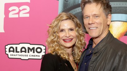 Kevin Bacon Serenades Barnyard Animals With ‘Texas Hold ‘Em