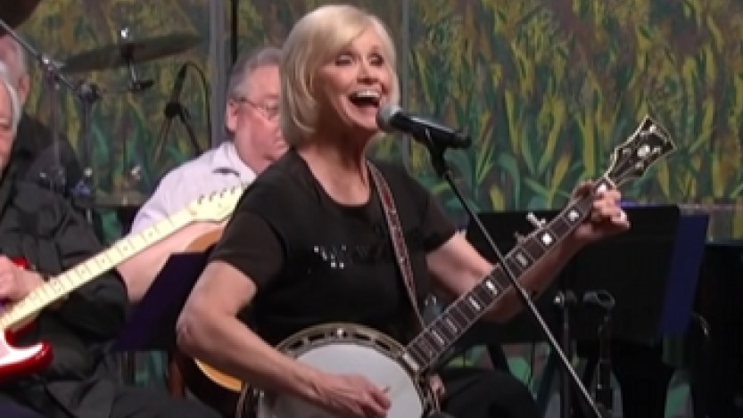 ‘First Lady of Banjo’ Roni Stoneman Passes Away at 85