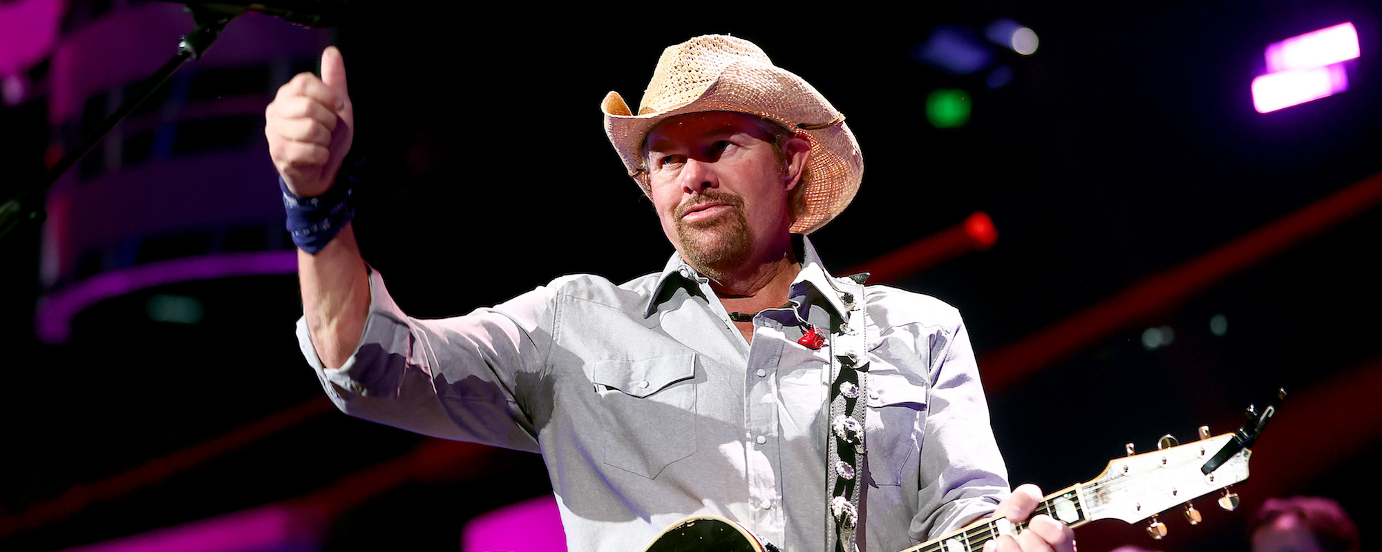 The Embarrassing Dancefloor Rejection Behind Toby Keith’s Debut Single and First No. 1 “Should’ve Been a Cowboy”