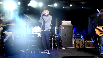 incubus performing live onstage