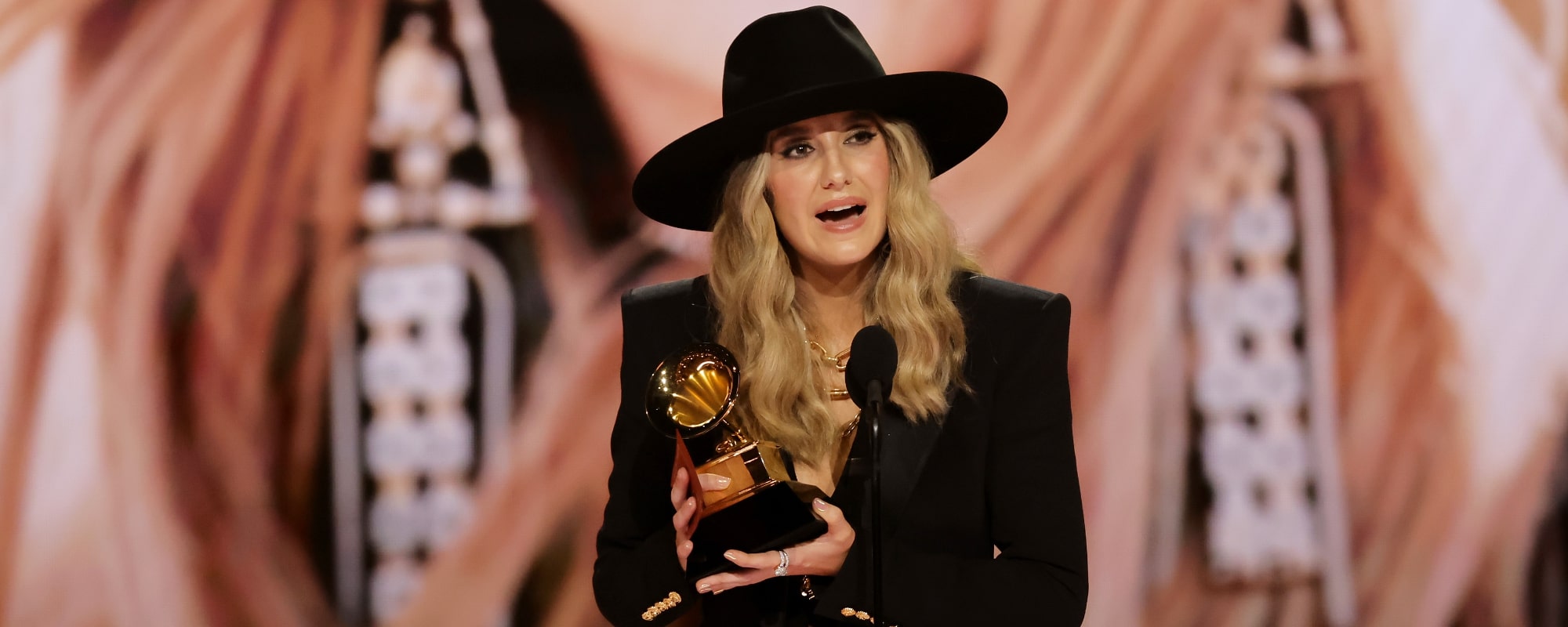 Lainey Wilson’s Ex-NFL Boyfriend Is “So Stinking Proud” Over Her First GRAMMY Win, Shares Photo From Special Night