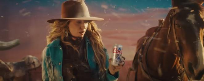 Lainey Wilson in her Coors Light ad