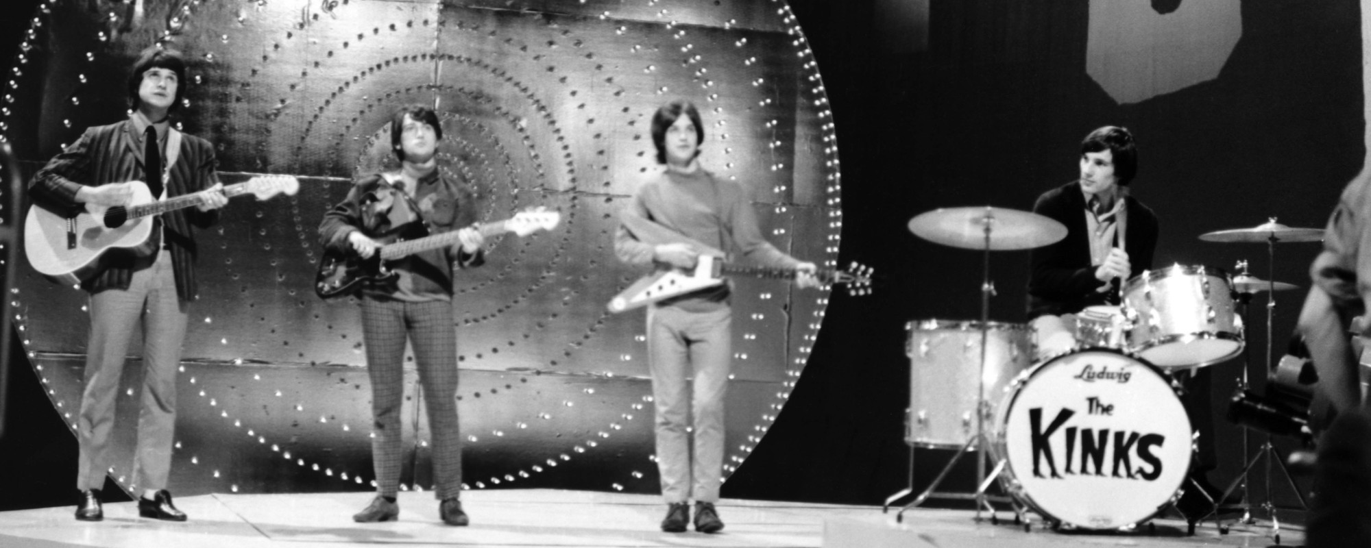 Behind the Song “All Day and All of the Night” by The Kinks and Why Their Record Label Initially Rejected It