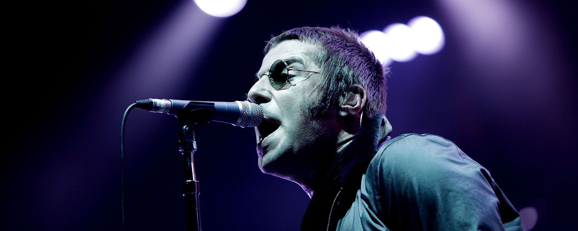 Remember When: Noel Gallagher Played an Oasis ‘MTV Unplugged’ Show without Brother Liam