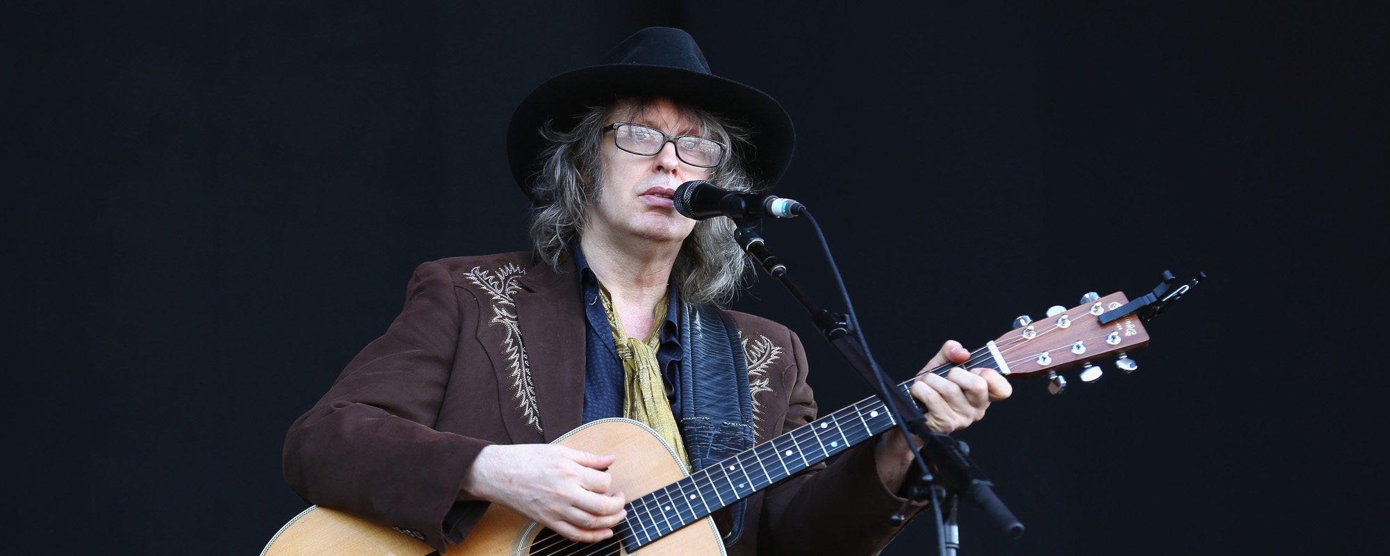 The Meaning Behind The Waterboys’ “The Whole of the Moon” and Its Connections to Prince