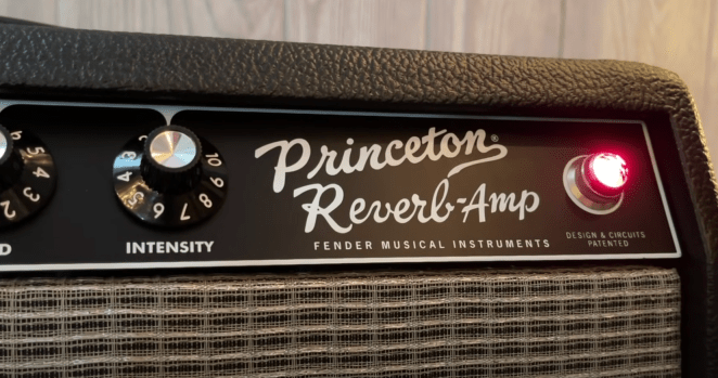 Tampilan close up dari Fender '65 Princeton Reverb