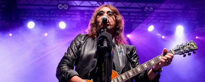 Ace Frehley Sets Record Straight on Who Perform Guitar Solos on ‘10,000 Volts’ Album