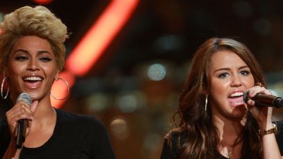 Beyoncé and Miley Cyrus will collaborate on Queen Bey's forthcoming country album.