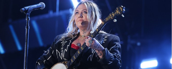 Elle King Issues Perfect 4-Word Response to Fans Wishing Her Harm Over Botched Dolly Parton Tribute