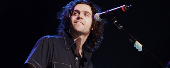 Dweezil Zappa performs during the Frank Zappa Tribute (Photo by Jemal Countess/WireImage)