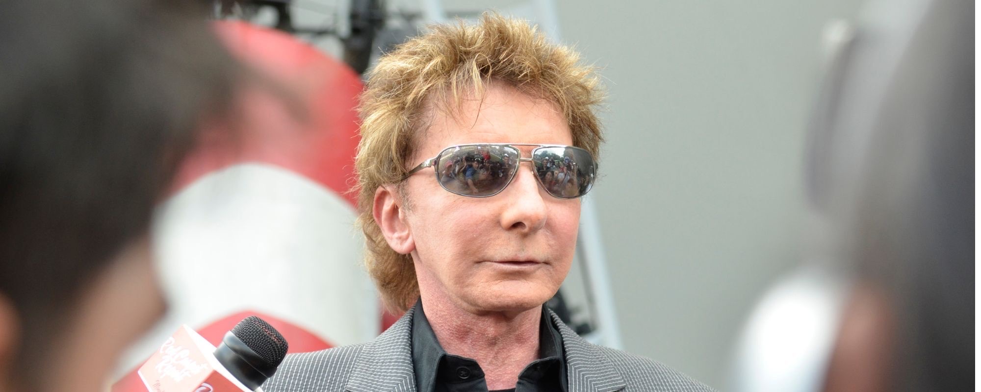 Barry Manilow Pens Heartbreaking Tribute Over Death of ‘American Idol’ & ‘The Voice’ Coach