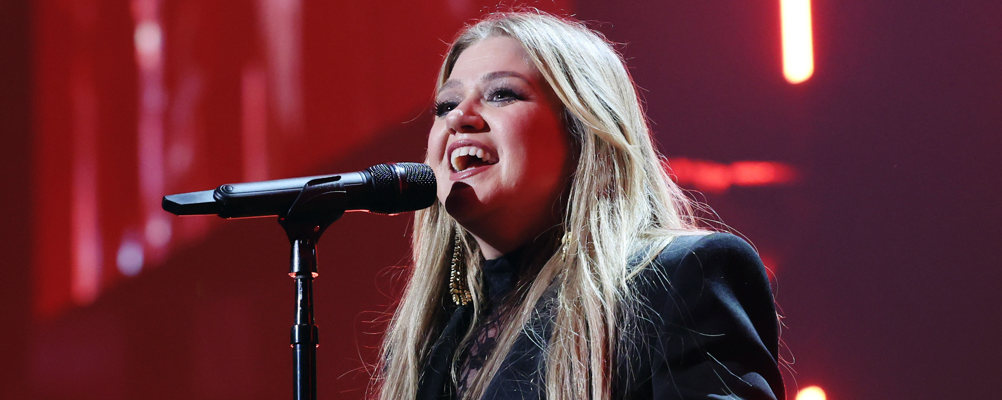 Kelly Clarkson Urged to Drop First-Ever Country Album as Chris Stapleton Cover Leaves Fans Shook