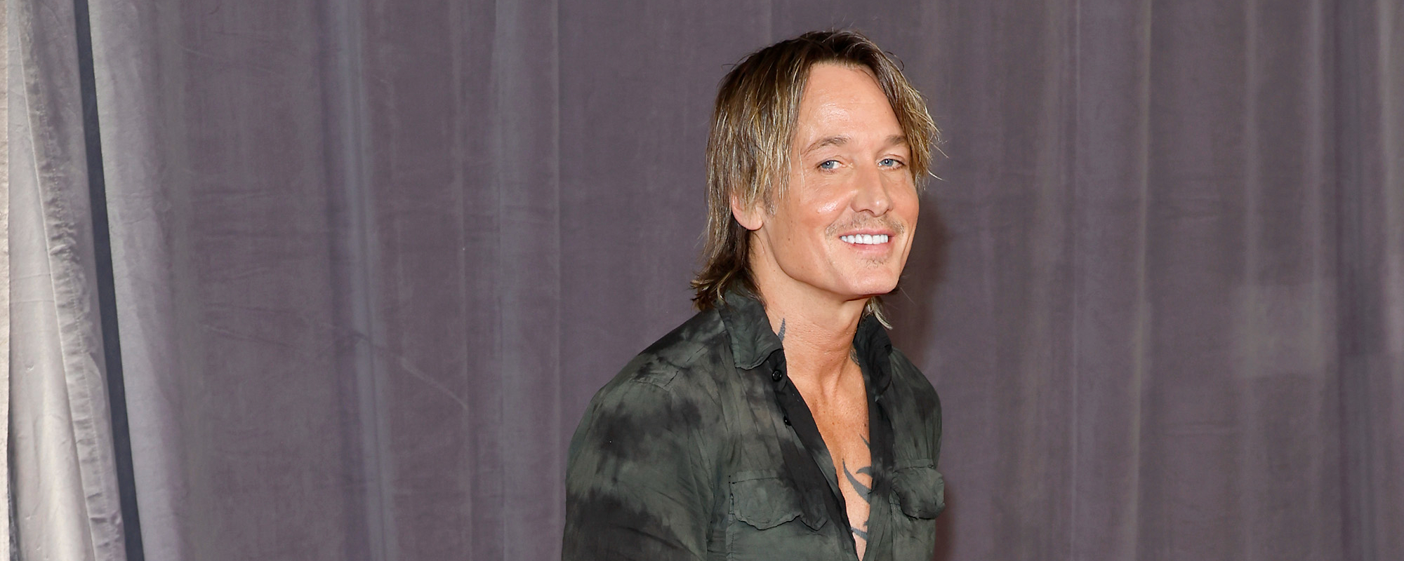 Keith Urban Shares His Worst Day as a Country Singer: “It Was So Embarrassing”