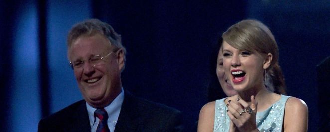 Scott Swift with his daughter Taylor Swift in April 2015.