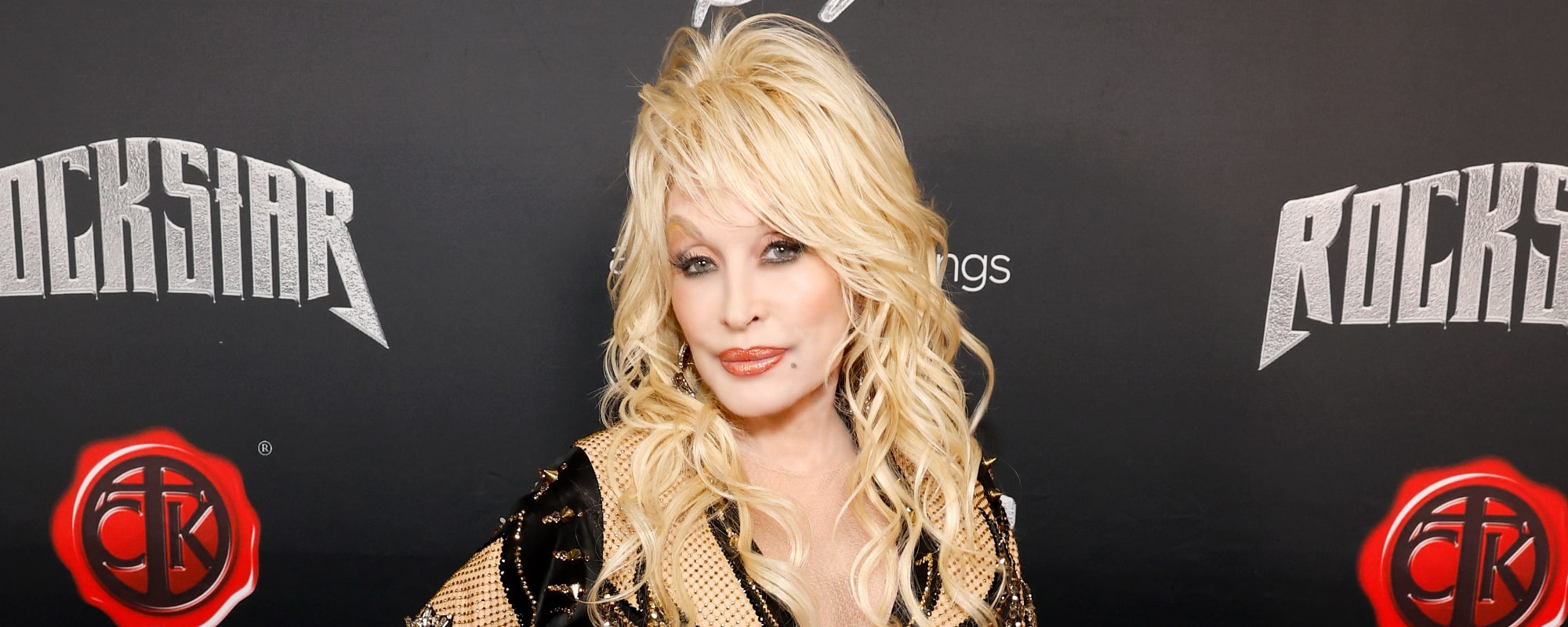 Dolly Parton Announces New Cookbook “Good Lookin’ Cookin” Written with Her Sister Rachel