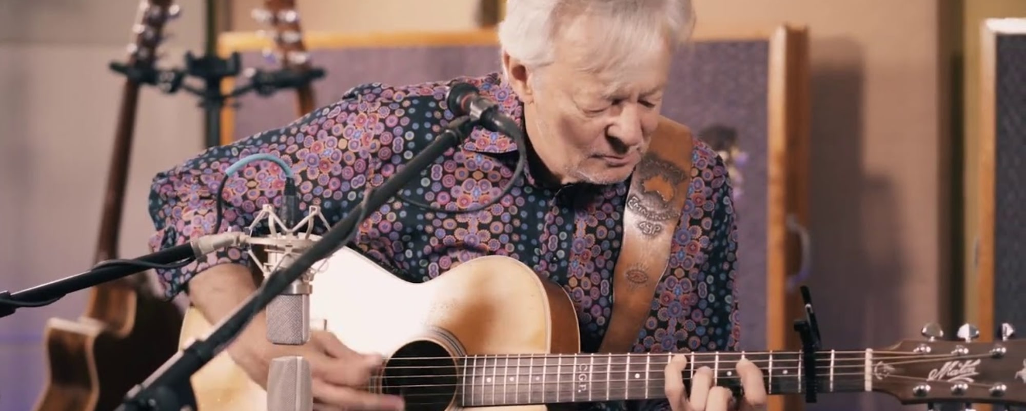 Tommy Emmanuel and Michael Cleveland Honor a Late Legend with “Mr. Guitar” from Upcoming Chet Atkins Tribute Album