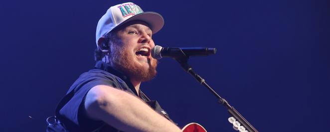 Luke Combs recorded a killer John Anderson cover in 2022