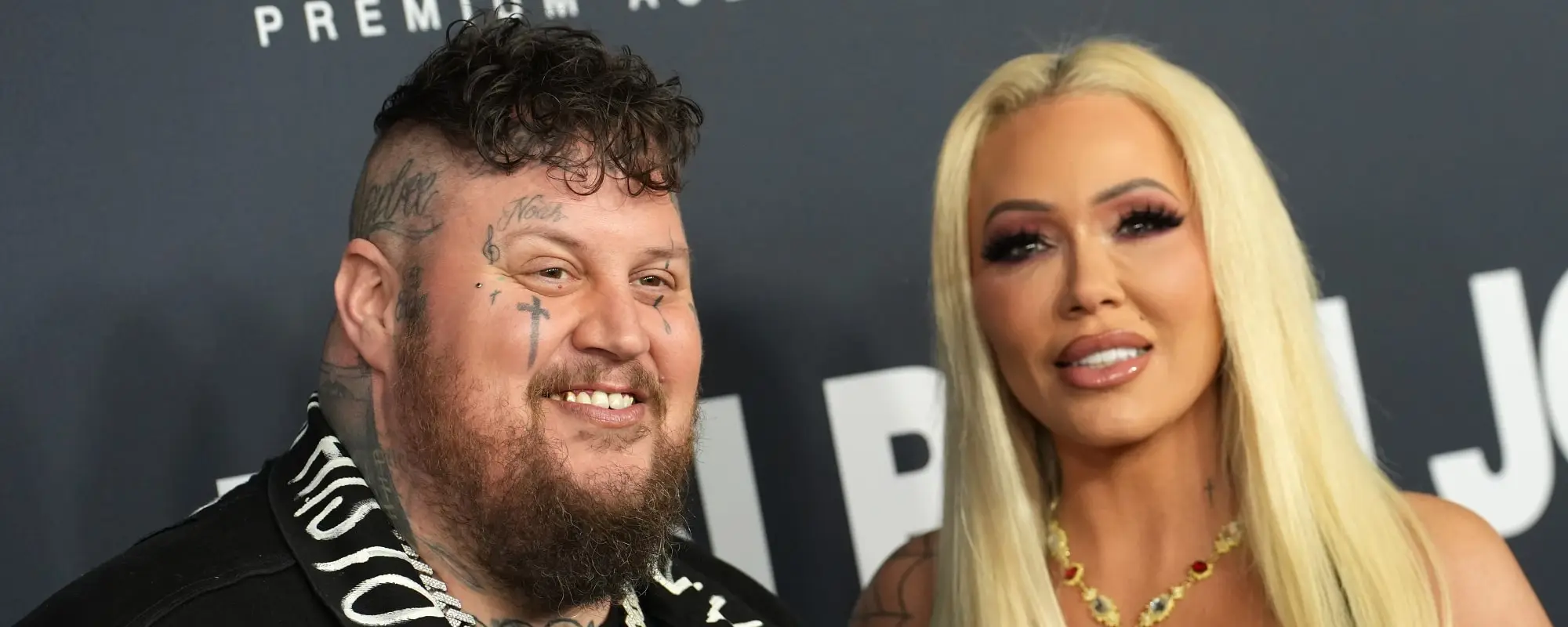 Jelly Roll & Bunnie Xo’s Private Jet Forced To Make Emergency Landing en Route to CMT Music Awards
